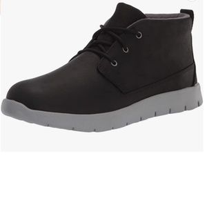 UGG Canoe Waterproof Sneaker Black Size 4